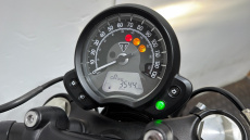 Triumph Bonneville Bobber Black